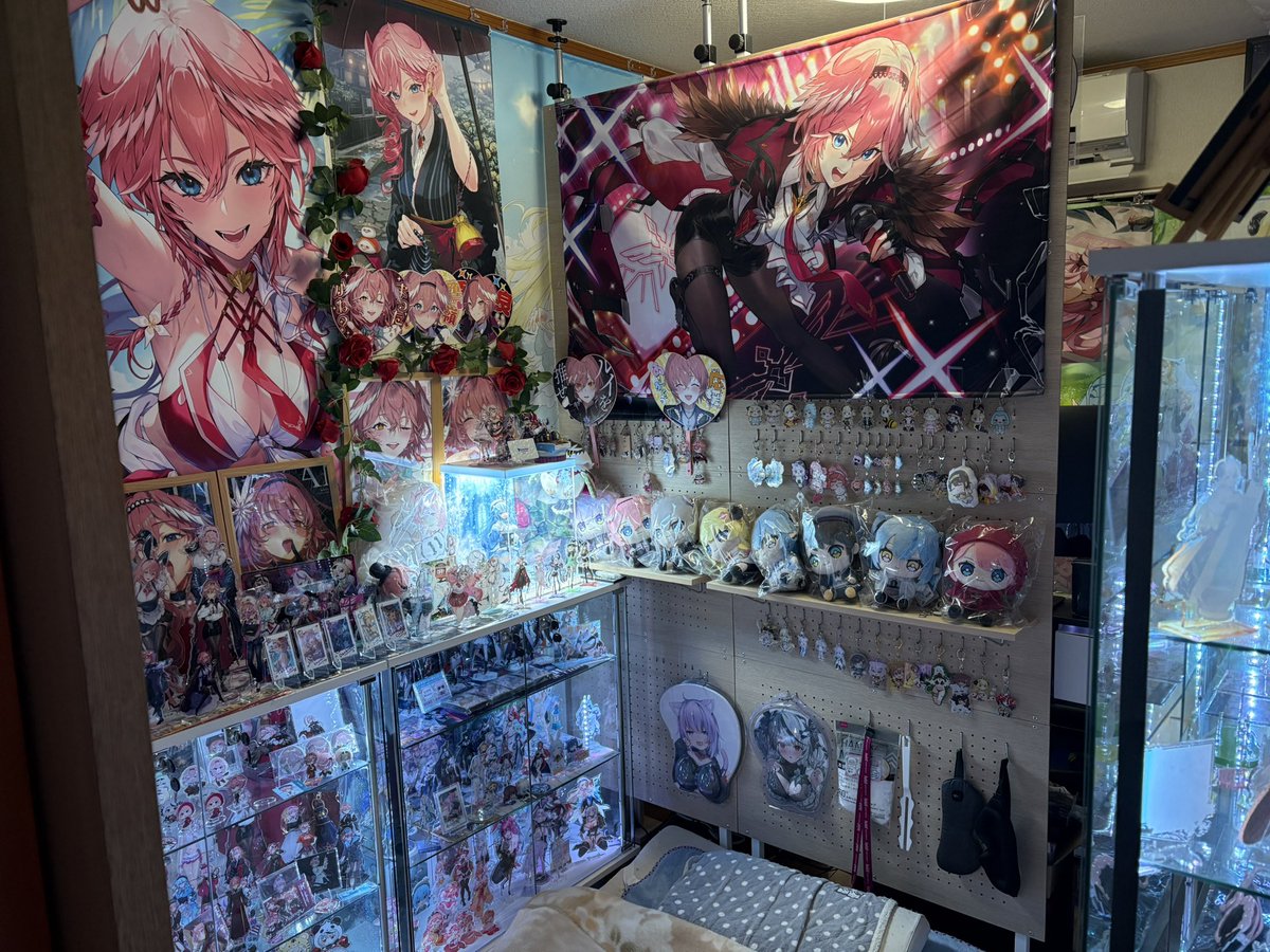 BeckGEME's tweet photo. @burusuka2525 部屋どんな感じか撮ってみましたw https://t.co/e1W6AV0Oh5