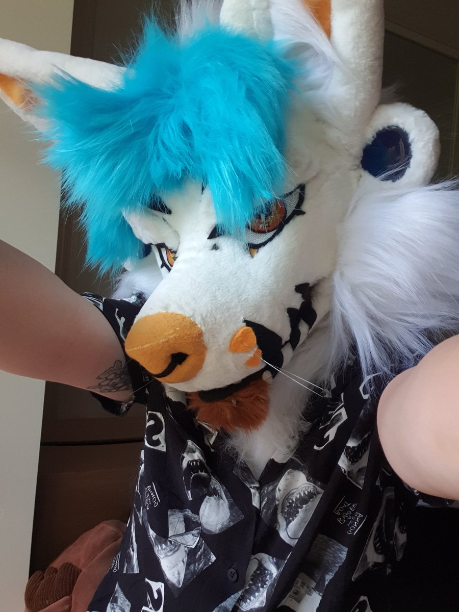 ArtzGraphite's tweet image. Hi, I make fursuits 🐕‍🦺🐕
I&apos;m 24, pansexual, autistic, Aussie fursuit maker 
🏵🏵Graphite_Artz !!!! 🏵🏵
I post art, pictures and fursuits 
Minors DNI 🔞 I&apos;ve been in the fandom since 2012 🦧