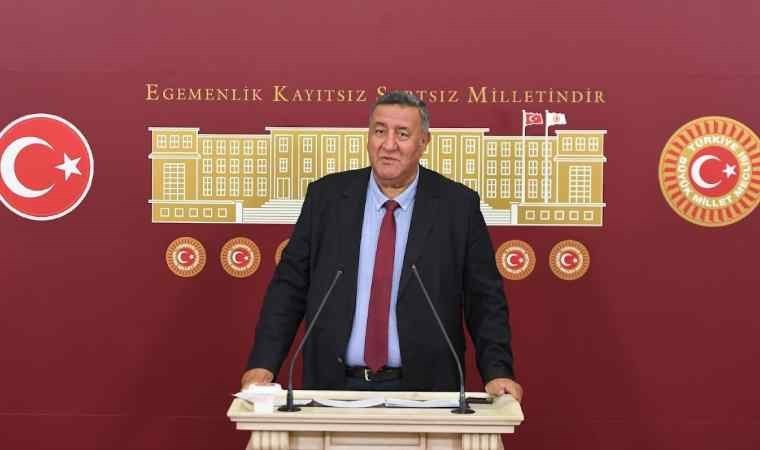 cumhuriyetgzt1's tweet photo. CHP'li Gürer: "Burs alıp yurt dışında eğitim alanlar geri ödemede zorlanıyor"
https://t.co/AOi0habeRt https://t.co/sgdo2iL8UO