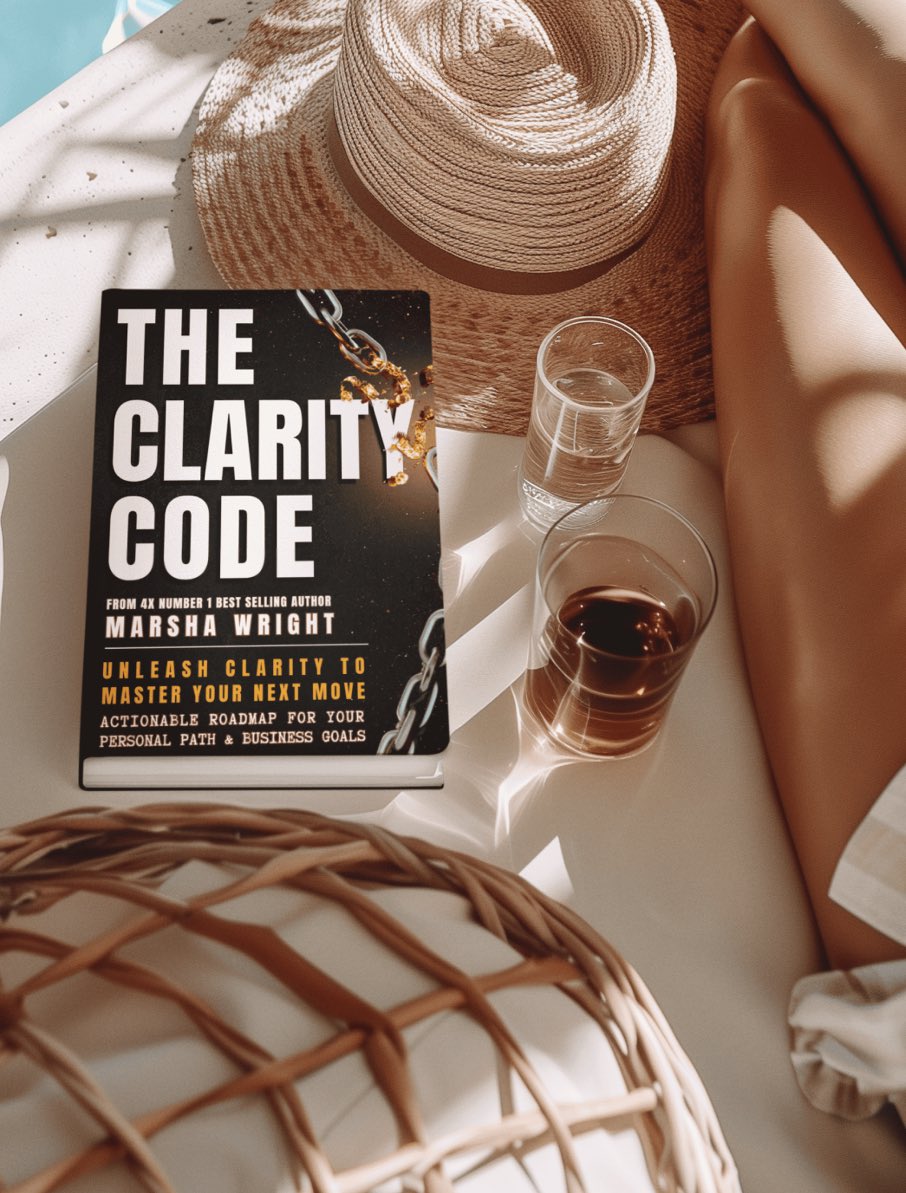 nickystevo's tweet photo. Iโve finished this book #theclaritycode @marshawright I have submitted my review ๐๐ป I canโt thank you enough. Chapters 6,7 & 10 resonated powerfully. They say birds of a feather flock together ! ๐ซถ๐ป๐ I will continue to LIVE my legacy! ๐#books
๐๐ป https://t.co/pMHVtWO9RX