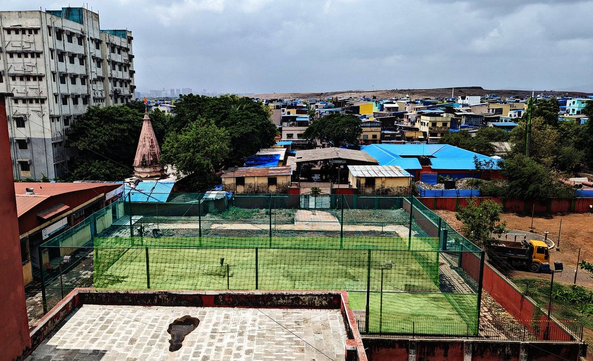 GovandiCell's tweet photo. 🖍️ @mybmcGardens @mybmcWardME
The tenure of the turf lease has already expired, and its operations have been stopped due to violations of rules under the DPCR policy.This structure not only disrupts the natural purpose of the garden but also remains non-operational and redundant. https://t.co/cjsj44GBZD