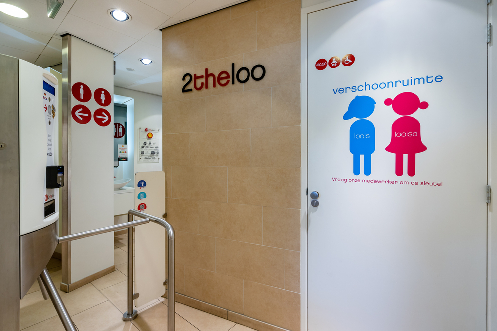 2theloo, de Nederlandse keten van openbare toiletten, maakt al jaren verlies. Nu zet de accountant in het nieuw verschenen jaarverslag zelfs vraagtekens bij de toekomst van het bedrijf, aldus het FD. facto.nl/39041/wc-keten…