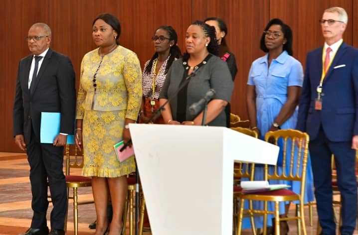 Le Président. <a href="/oliguinguema/">Brice Clotaire Oligui Nguema</a>, a rencontré le 5.01.25 une délégation de la CNAMGS.
Des mesures pour renforcer le secteur pharmaceutique et des réformes pour une  gestion de la CNAMGS ont été annoncées. Les services de la CNAMGS seront rétablis.  
#Santé
 #Social