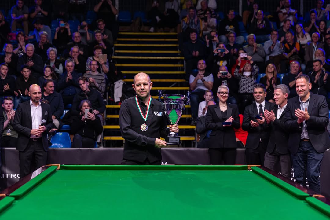 Barry Hawkins carried his good form to Budapest winning the 4 men event beating the local boy Bulcsu in the final. A great two days events, well done to the local promoters, on the right of picture, for putting on shows year after year. We will be back for sure