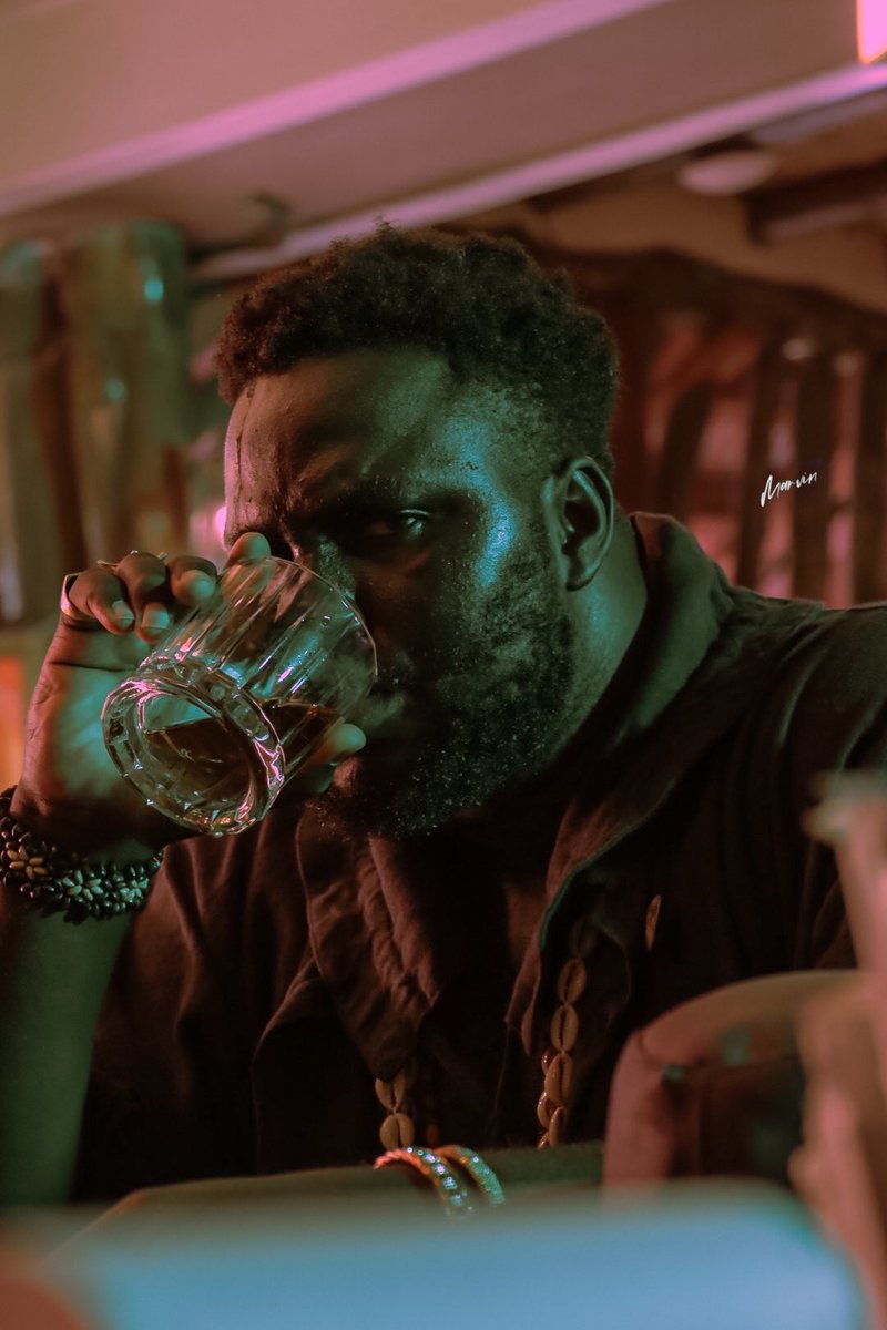 NampangaP's tweet photo. I could’ve sworn that this is a different person and not myself😂 
Have you watched Jua kali???? if not here is a link👇

https://t.co/H8qyHepUFV
#ugandancinema #ugandafilmindustry https://t.co/uUM3B1yOEQ