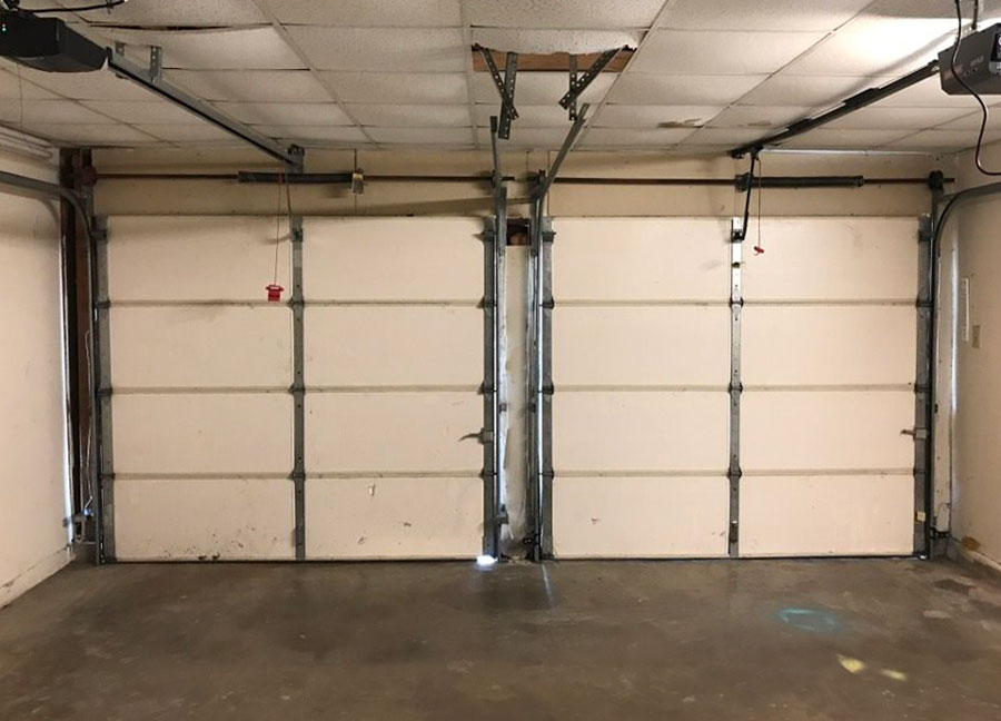 We pride ourselves in providing our customers with top-notch customer service, professional Los Angeles garage door repair services. Call us on (562) 367-7631
