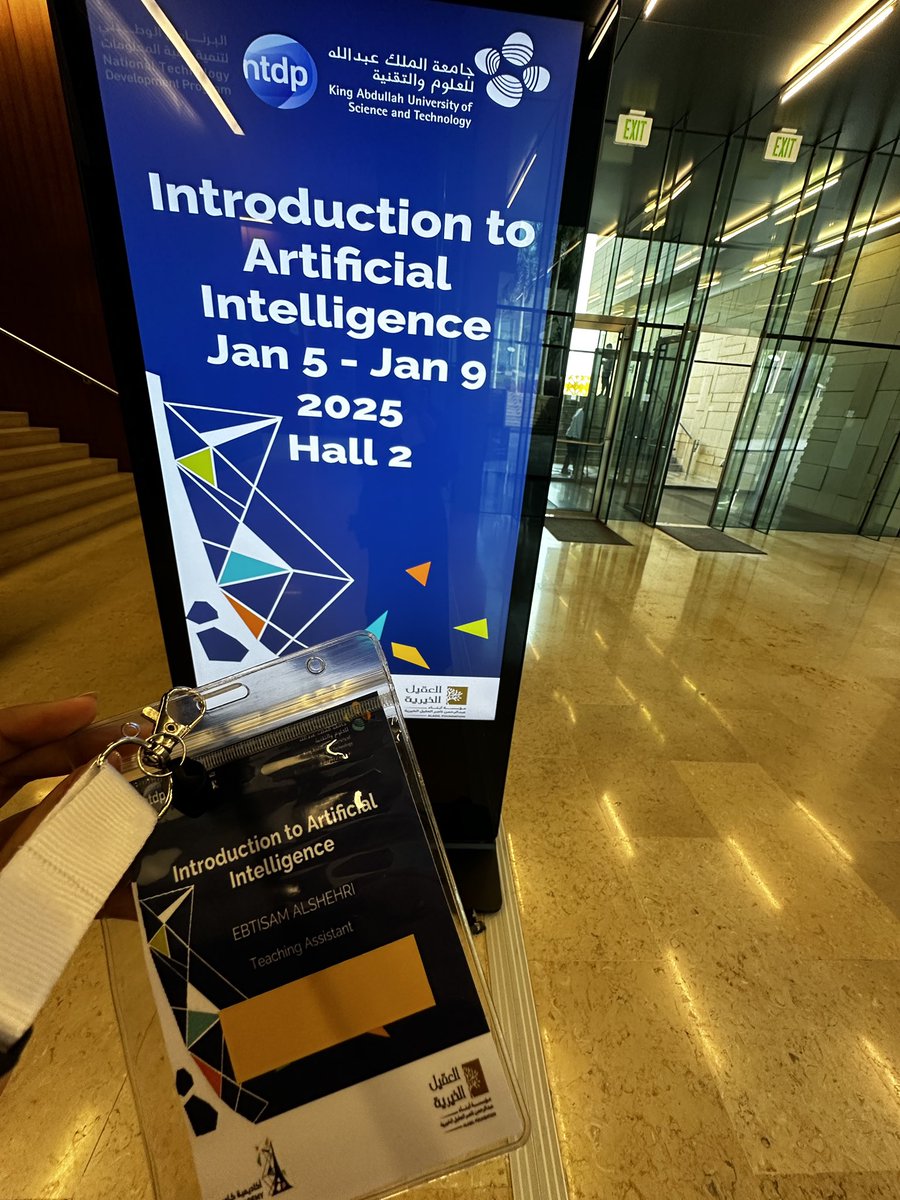 samlvy's tweet photo. Back to business 👩‍🏫

@KAUST_Academy @KAUST_News https://t.co/19rMQ0BCEt