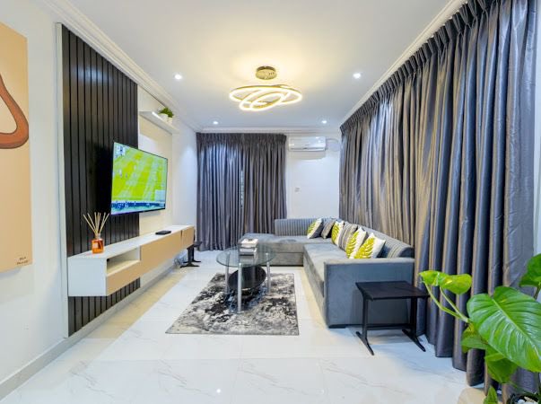 Shortlethubng's tweet image. If you’re in Lagos, Abuja or Port-Harcourt and you need an apartment for your short stay, we’re the right plug for you! Don’t look too far! 

#shortletsinlagos #shortletsinabuja #shortletsinportharcourt #airbnb