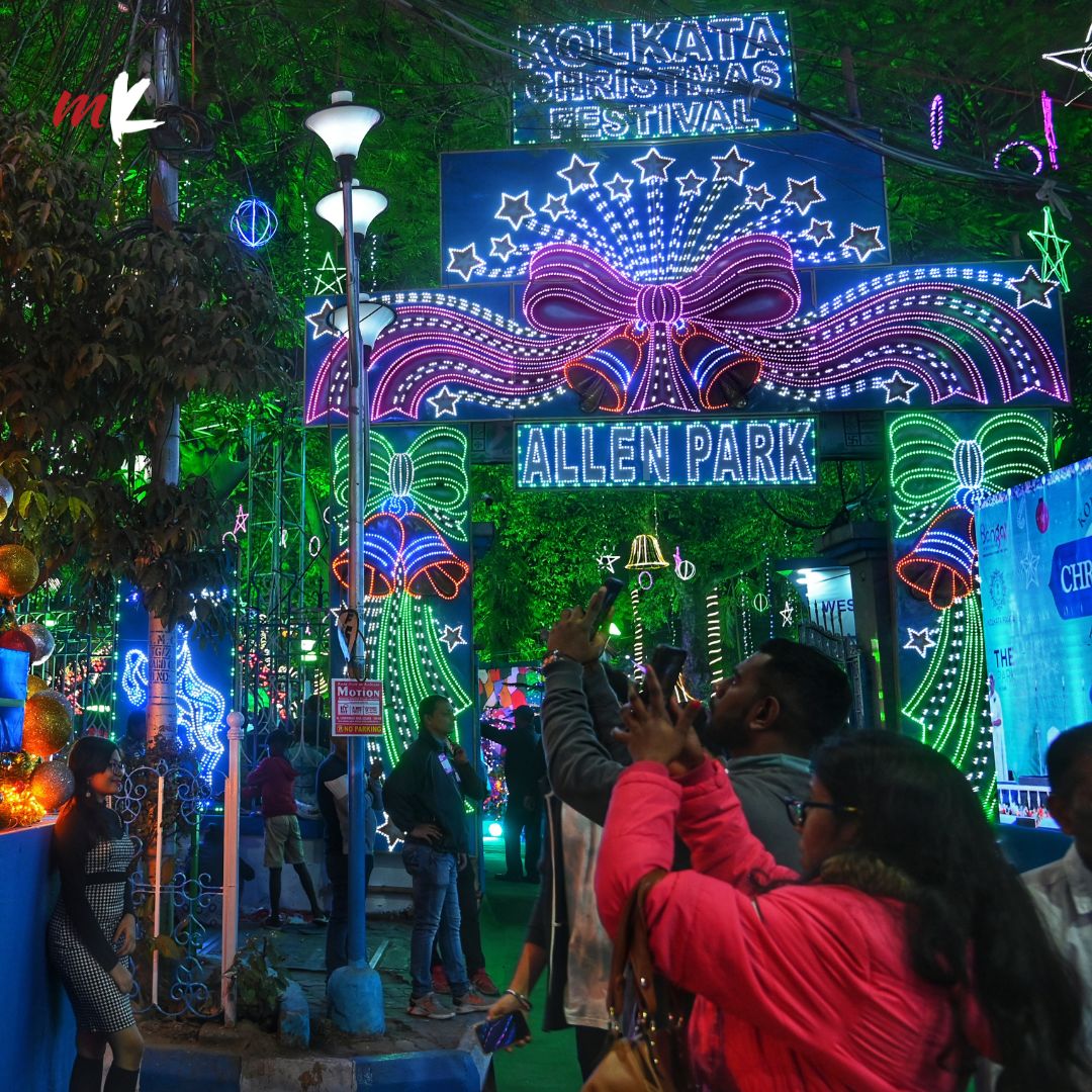 TT_My_Kolkata's tweet photo. From #Trincas in the 1960s & 1980s, to #SomeplaceElse in the 2000s & the current Christmas Festival, from old bands to new musicians — dive into the evolution of #livemusic at #Kolkata’s iconic #ParkStreet.
🔗https://t.co/BwHRwD9jYq
#UshaUthup #Music #Musicians #MyKolkata https://t.co/yugIt7kf3i