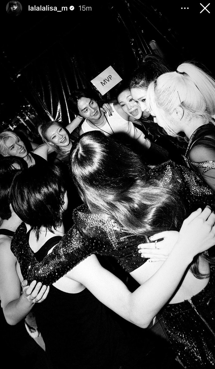 #LISA UPDATED HER IG STORY ✨

LALISA AMAZING COUNTDOWN
#LISAxICONSIAM 
#COUNTDOWNatICONSIAM2025
<a href="/iconsiam/">ICONSIAM</a> <a href="/wearelloud/">LLOUD</a>