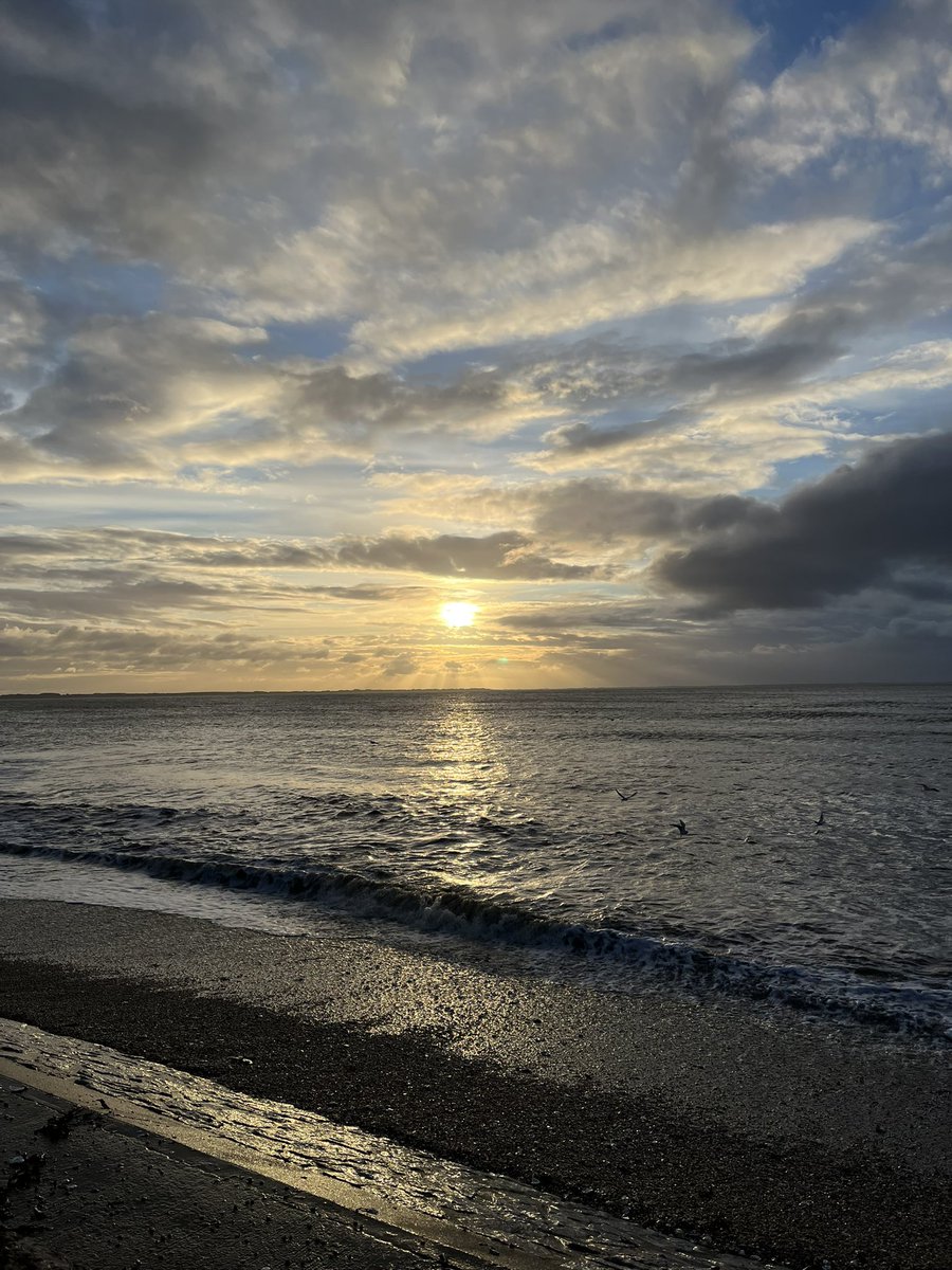 Matin plus calme que la nuit à #Damgan
#tempetefloriane #vent #morbihan #bretagne #océan 
<a href="/MeteoBretagne/">Météo Bretagne</a> <a href="/morbihan_fr/">Département du Morbihan</a> <a href="/regionbretagne/">Région Bretagne</a>