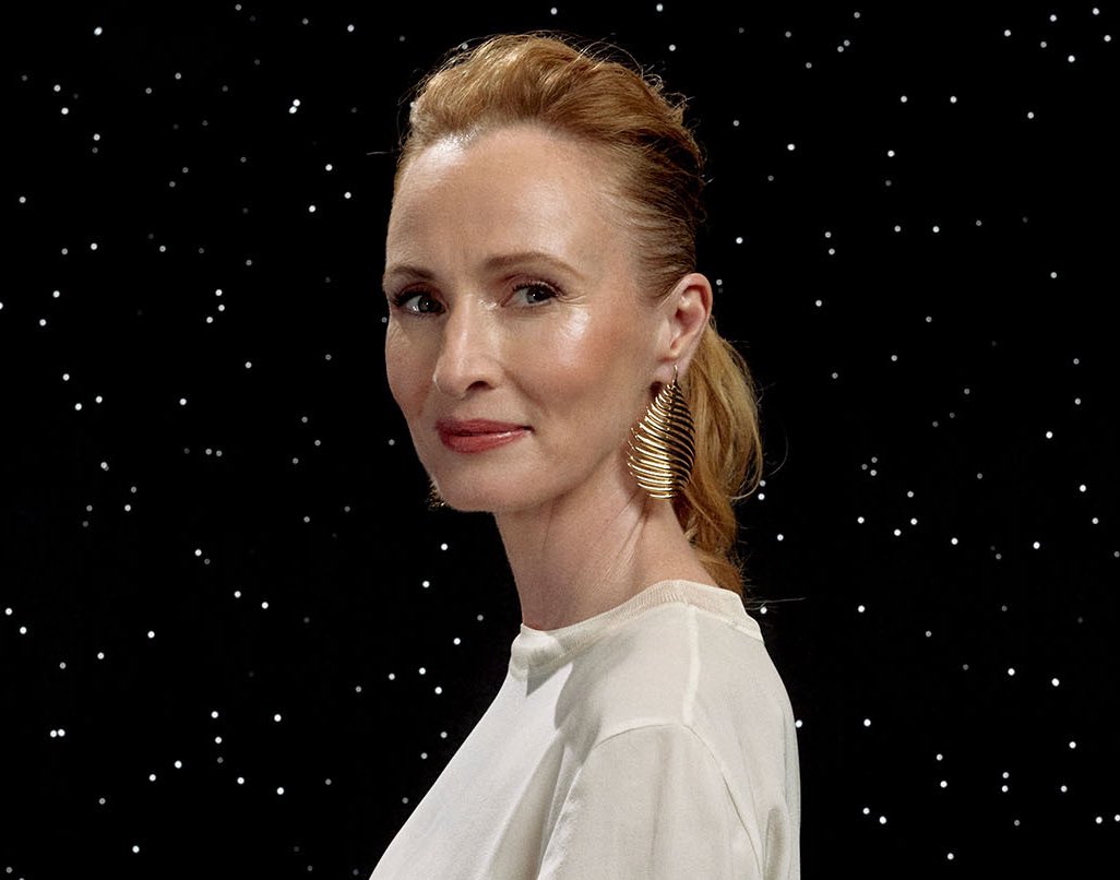 sw_holocron's tweet photo. Happy birthday to Genevieve O'Reilly, who plays Mon Mothma! May the Force be with you! https://t.co/gSKJD8JHSx