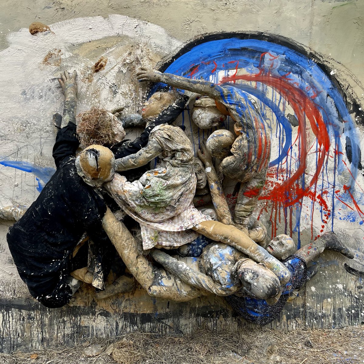 [ EXPOSITION ] L’univers artistique d’Olivier de Sagazan est une célébration de la vie et de la régénérescence du vivant. Du 16 au 22.01, découvrez un large éventail de sa production de tableaux et de sculptures !  Vernissage : mer. 15 janvier, à 18h ➜ tccnamur.be/programme/a_20…