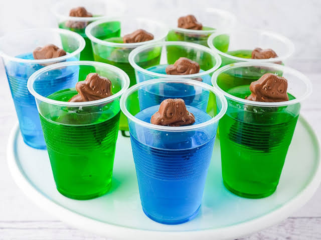 for those who are uninitiated in australian cuisine, this, my dear friends, is a frog in a pond