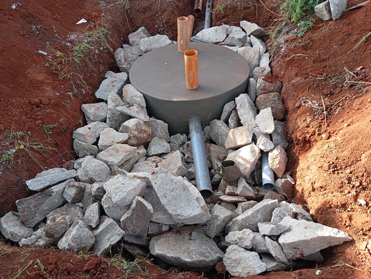 Ecotecindustry's tweet image. Tala we are done and dusted, just completed another 1 meter bio-digester in tala machakos county 
Talk to us we will come where you are
0718698278,0782587509
#biodigester #biodigesterkenya Nairobi CBD #mondayismonday Eric Michael Oliver