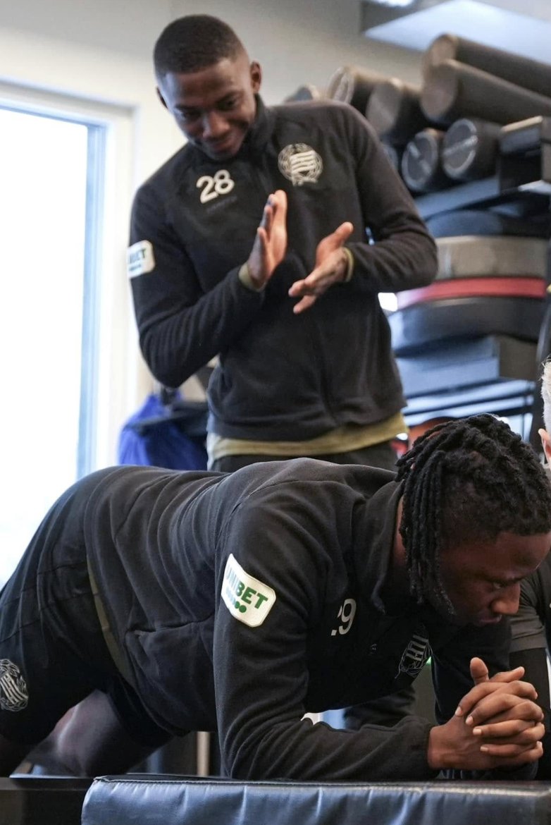 Carl Ekelin tweet media