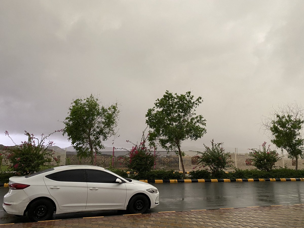 الحمد لله على نعمة الغيث والأمطار والأمن والاستقرار. 
اللهم سقيا رحمة.
اللهم انفع بها البلاد والعباد.

#مكه_المكرمه
#مكه_الان
#جدة_الان