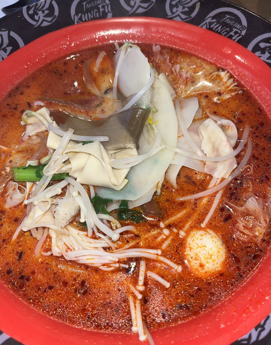 ꒰ঌ(⃔ ⌯' '⌯)⃕໒꒱ tweet media