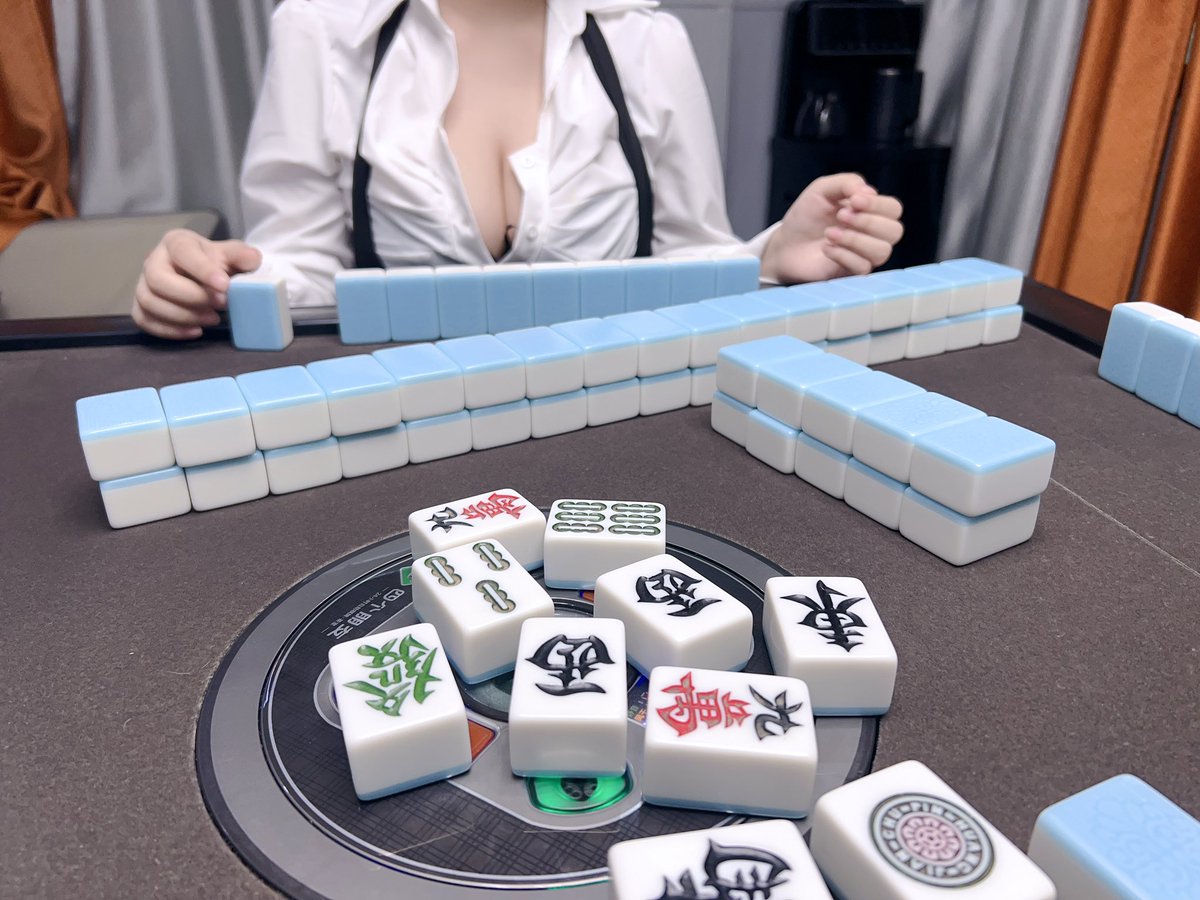 来打麻将

#反差婊 #母狗 #抖音风  #福利姬 #裸聊 #裸舞 #tiktok