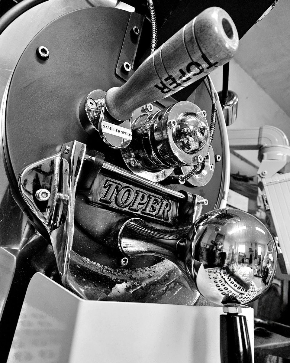 WRRoasters's tweet image. 😍 How cool does that look??

#coffee #coffeetime #coffeeholic #coffeelovers #coffeeaddict #coffeelover #coffeeroast #coffeeroasting #coffeeroasters #coffeeroastingmachine #halifax #halifaxlocal