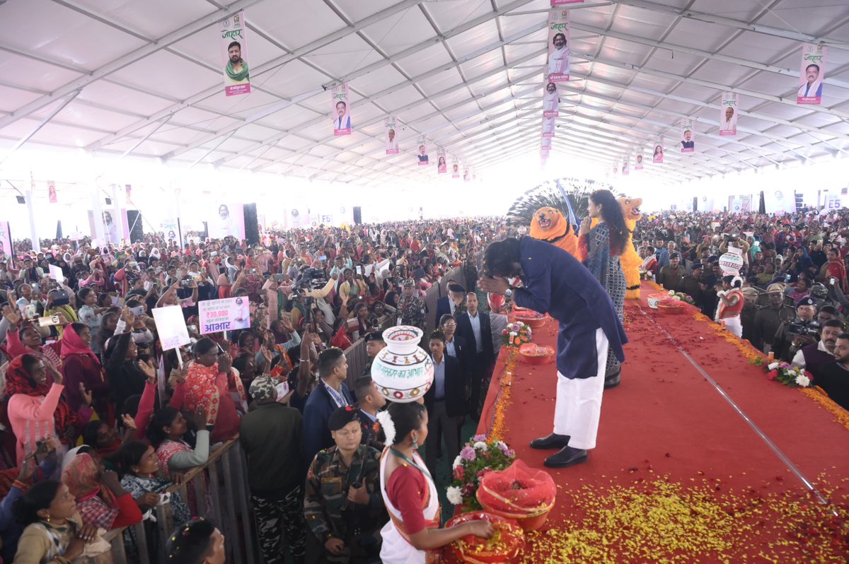 जो कहते हैं वह करते हैं। 

अब हर बहना को हर साल - 30 हज़ार।