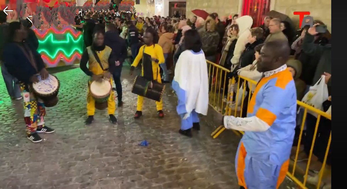 PodemosTdjimeno's tweet image. ‼️ Esperemos que sea el último año que en #Torredonjimeno se haga #BlackFace ‼️
Máxime cuando hoy hombres negros para para hacerlo. Ya lo vimos en la cabalgata, en el cortejo del rey #Baltasar