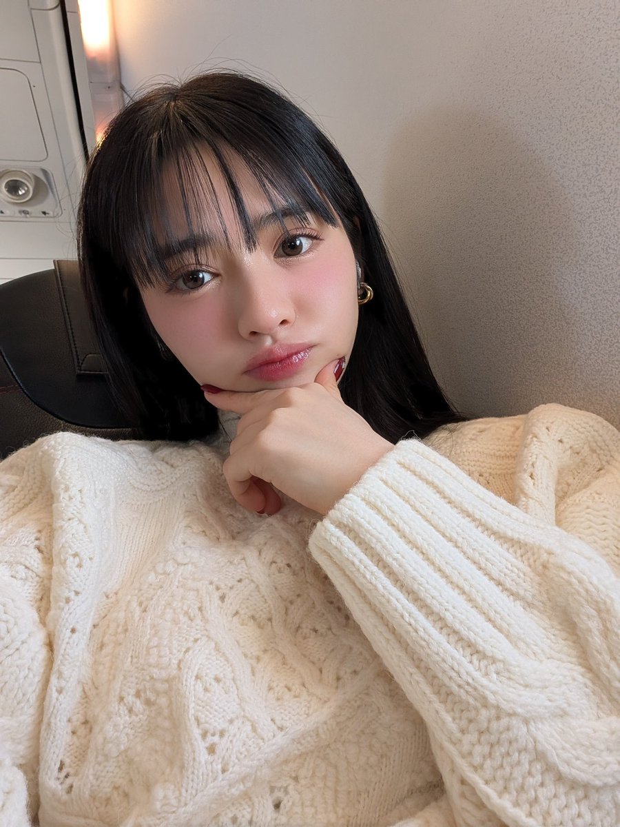 お気に入りの白ニット🤍