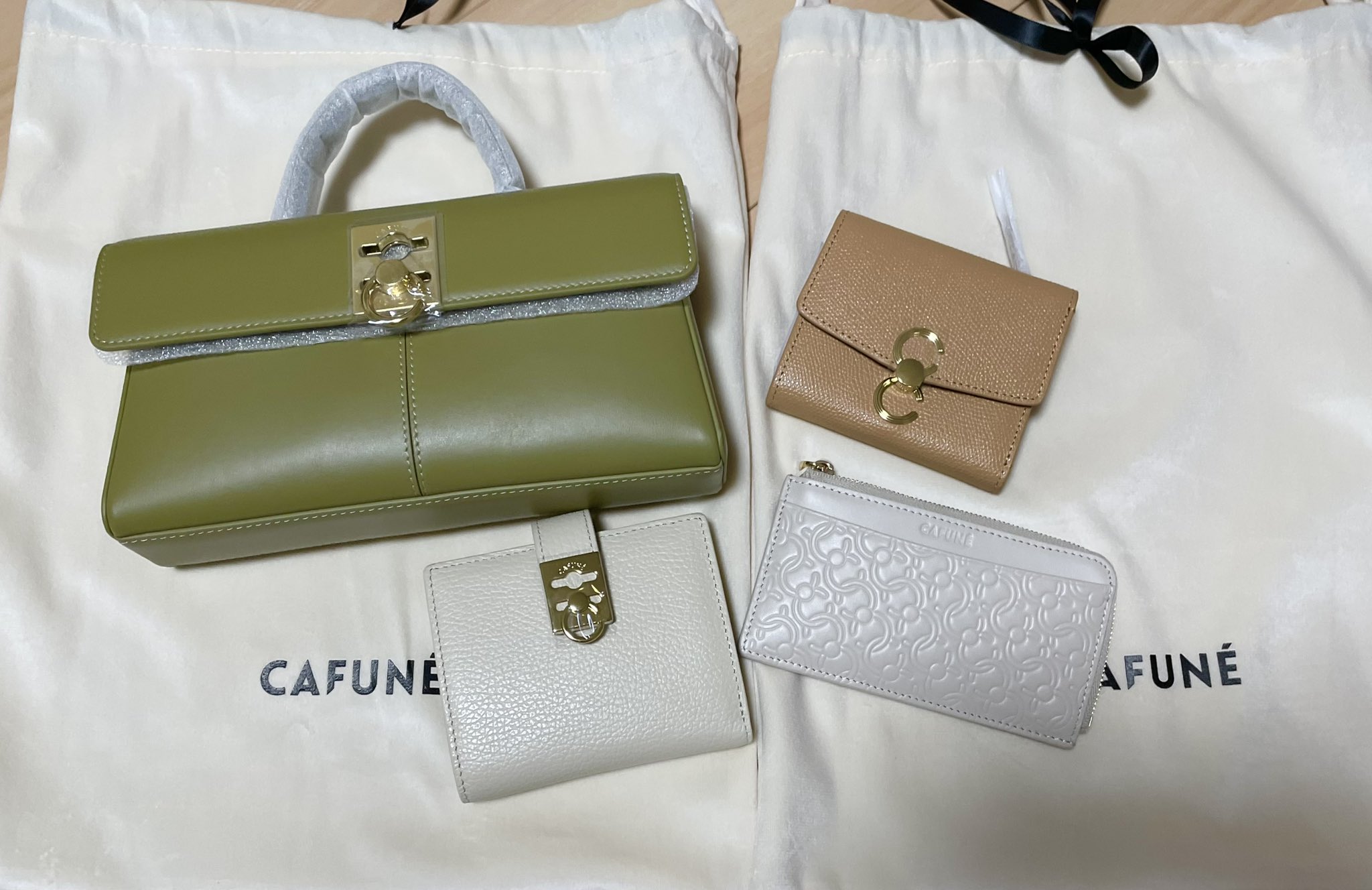 CAFUNÉ カフネ スタンスウォレット 2025 福袋