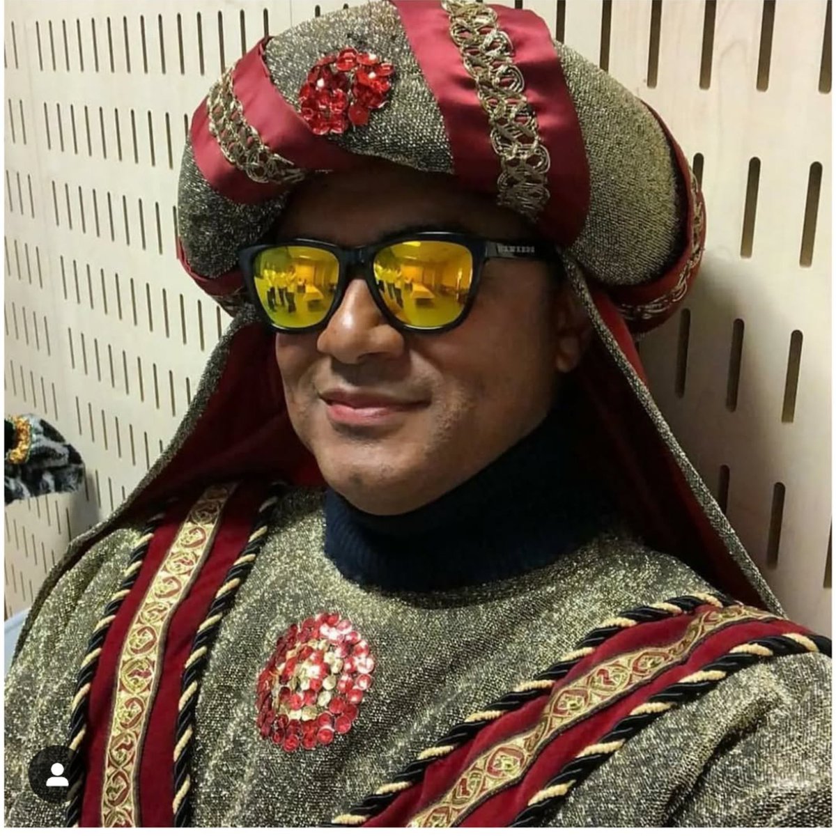 Que la magia de melchor, Gaspar y Baltasar os envuelva de AMOR Y ALEGRÍA 😍 Y espero que vengan cargados de tan buena música con la que  siempre nos haces <a href="/henrymendez_/">Henry Mendez</a> vibrar, saltar, cantar y emocionarnos ☺️😁
 !! Feliz día de reyes henrystas!!.
.
#HenryMendez  #reyesmagos