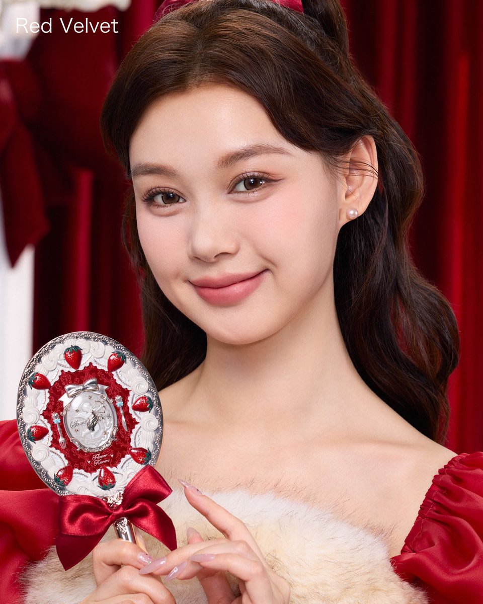 🍰ストロベリーキューピッドコレクション ハンドミラー 甘いショート