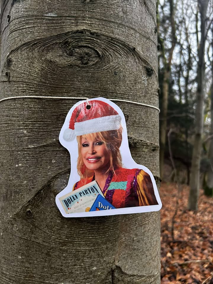 Dolly Parton's Imagination Library in Renfrewshire tweet media