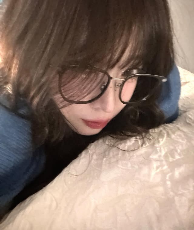 billliestagram's tweet photo. 241228 runa._.roon instagram update

"ﾒｶﾞﾈ⋆｡˚ ☁︎ ˚｡⋆｡"

#HARUNA #하루나 https://t.co/G9HT9yJcZ4