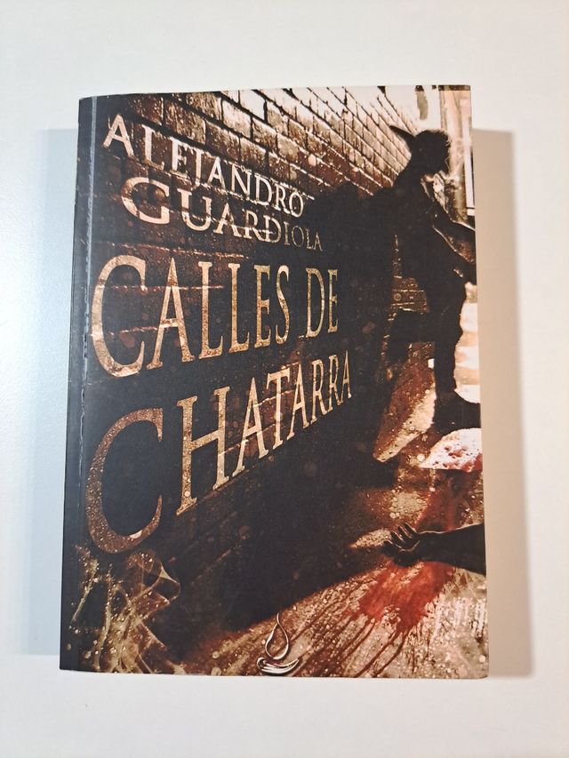 Una combinación magnífica de fantasía y el negro más hardboiled. Me ha encantado, y la he tenido que devorar.

Hoy, en Libridinosum, "Calles de Chatarra", de Alejandro Guardiola y .<a href="/PalabrasDeAgua1/">PalabrasDeAgua S.L.</a> .

libridinosumme.blogspot.com/2025/01/calles…