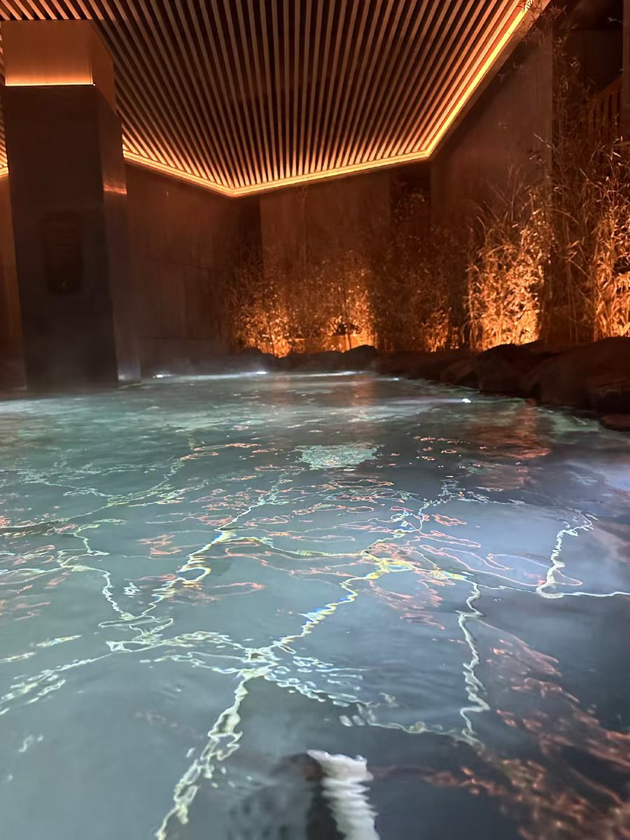 0411大连夫妻🎎 tweet media