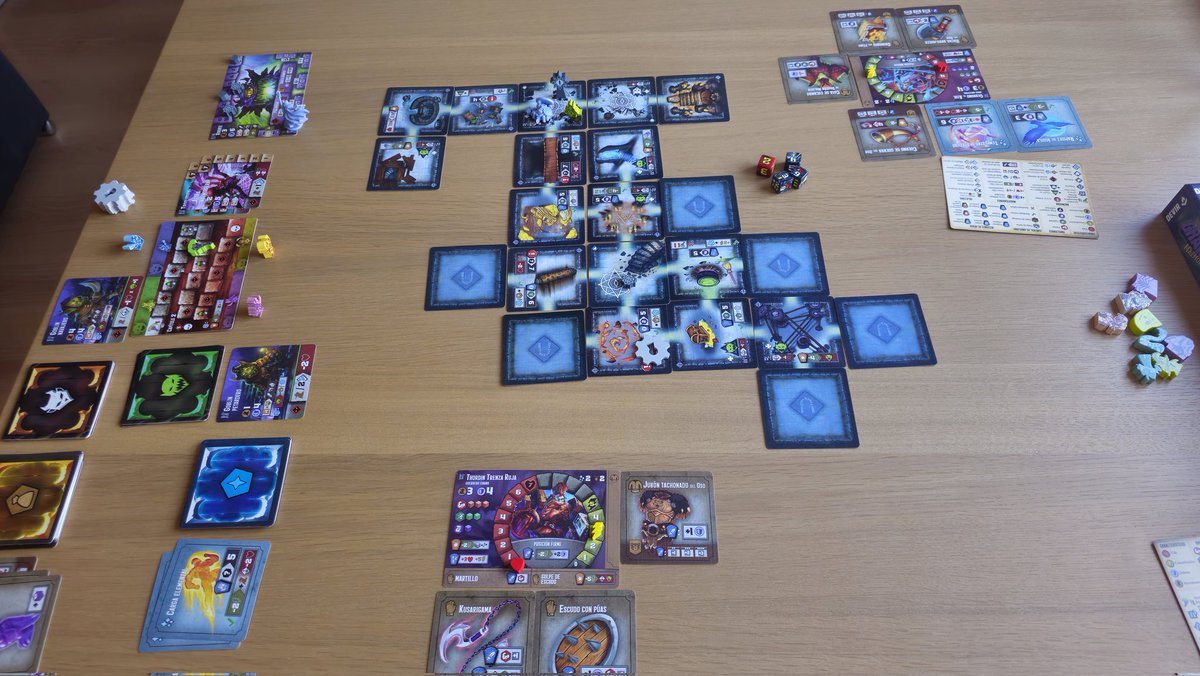 alberchou_games's tweet photo. I think this is the best board game I've ever played!! https://t.co/BhS7ubMuU9