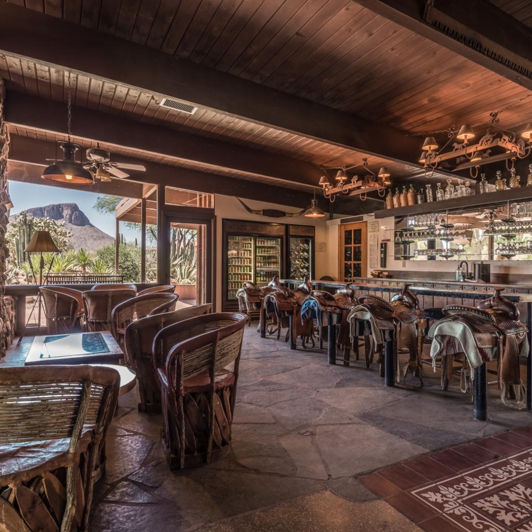 White Stallion Ranch, located in Tucson, Arizona, offers a unique blend of history and adventure. With over 25 films shot on-site, it’s the perfect destination for both relaxation and exploration. #WhiteStallionRanch #HistoricGetaway  #HistoricHotels historichotels.org/us/hotels-reso…
