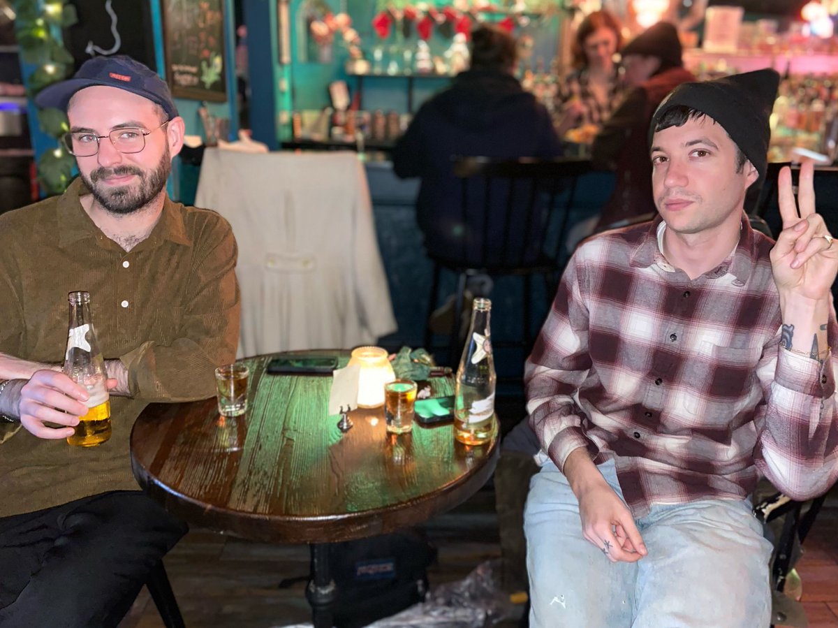 LitUpTrivia's tweet image. Monday night @lituptrivia is back at @fionasbarbrooklyn! The previous game saw “Olive Juice” claim victory, “The Bedrotters” winning the 2nd Place tiebreaker, and “The Bella’s Kisses” rounding out the field in “Not Last”!
Play the game with friends TONIGHT at 8:30pm!