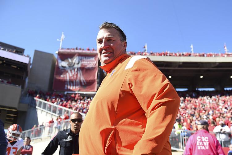TSharkgang's tweet photo. @BretBielema @arekinard @on3 Shut Your "CockHold" Fat Beluga Whale Looking Ass Up Before I Send @cornbreadcowboi To Come Bang Your Wife While Your Fat Ass Eats Skinny Cows In The Garage &amp; Listens...🥱

You Look Like A Human Hippo Hybrid That Was Made In CHI-NA

Your Body Is A Real Life Sumo Wrestler Suit🦛🐖 https://t.co/bt1kMH5M4c