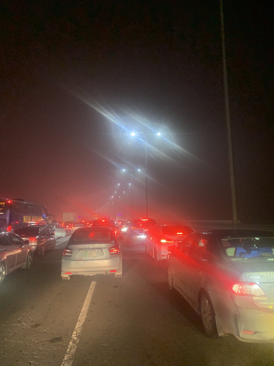 zeeshanfzl's tweet photo. I'm extremely dissatisfied with the service at Ravi Toll Plaza. Despite making advance payments for convenience, I'm consistently facing long delays and humiliating experiences. The situation is worsening daily, and I've been noticing this issue for a long time.1/2 @NHMPofficial https://t.co/TXUsF2Soc8