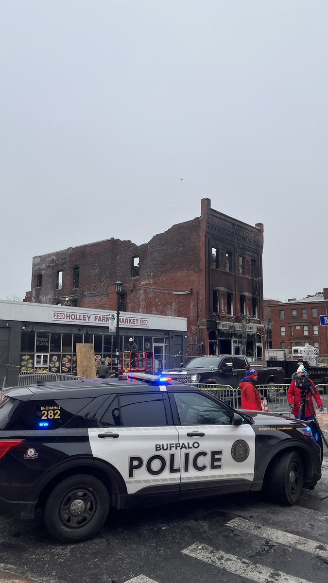 robertlowry's tweet image. Brickbar still standing as of this morning FYI  #Buffalo