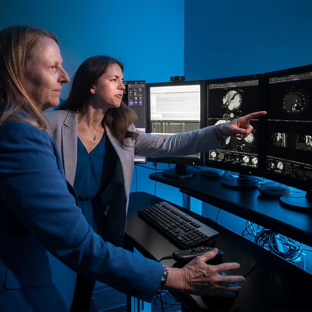 MayoRadiology's tweet image. 🚨 Advance your radiology career! Mayo Clinic is hiring skilled radiologists to join our world-class team. 

Don’t miss this opportunity—apply now: mayocl.in/4gZ0FfY #MayoCareers #RadiologyJobs #Radiologist #SeeingIsSaving