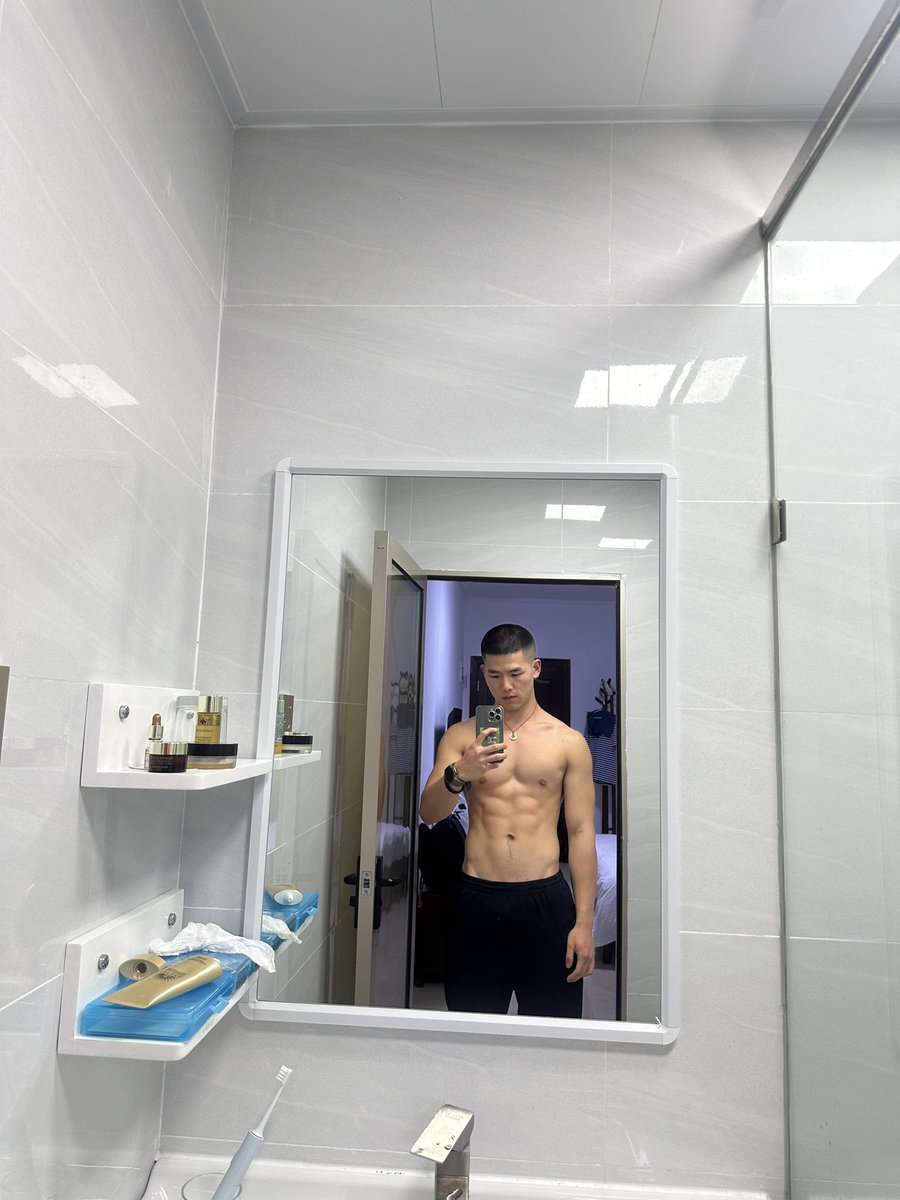CollectionofMen's tweet photo. Asian boy https://t.co/Z0bTzkjEKO