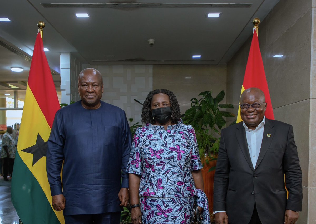 PSWUC_2024's tweet photo. Ghana showcased democratic maturity during the 2024 General Elections, with smooth transitions and cooperation between outgoing Pres. @NAkufoAddo and President-Elect, @JDMahama

This is a pride for Ghanaiana.  
Democracy at its finest. 🇬🇭

#PeaceStartsWithUs https://t.co/2ICK65wAXR