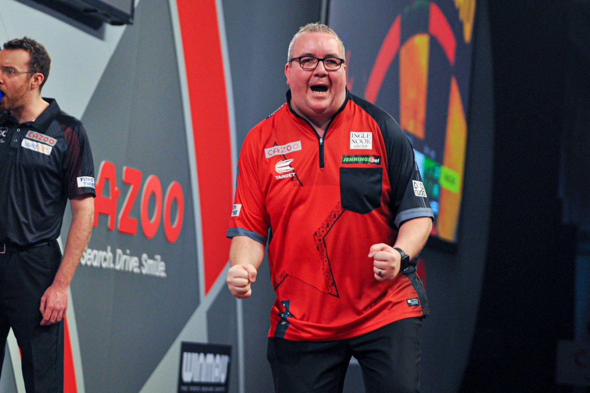Betano_UK's tweet image. Stephen Bunting FINALLY invited to the Darts Premier League. ✅

Let&apos;s go Bunting mental! 🎯

#PLDarts