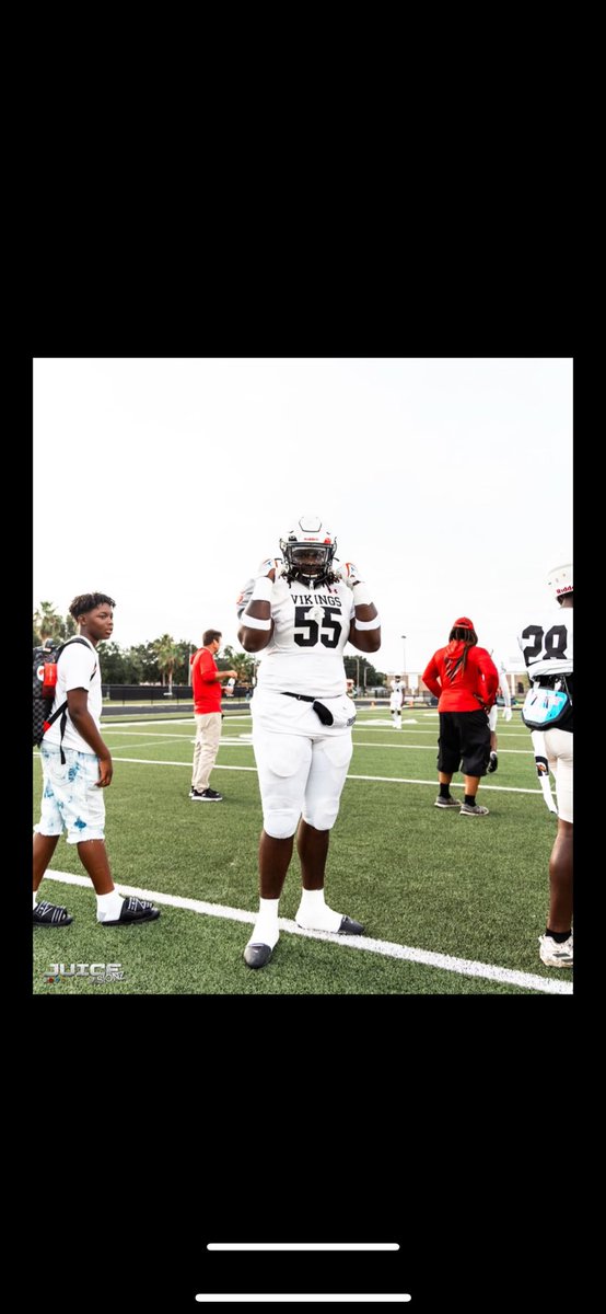 Had one of the best seasons ever here is my junior season highlights…hudl.com/v/2Q03sm year 4 loading big announcement soon…