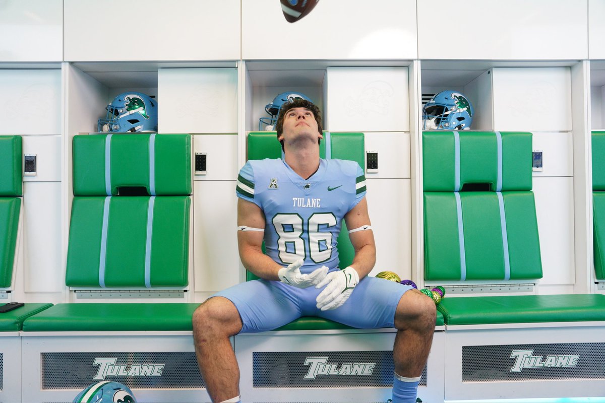 Brian Courtney (@brian_courtney4) on Twitter photo Thanks for the great official visit <a href="/GreenWaveFB/">Tulane Football</a>!!
<a href="/CoachT_Orgeron/">Tyler Spotts-Orgeron</a> <a href="/CoachCraddock/">Joe Craddock</a> <a href="/CoachJonSumrall/">Jon Sumrall</a> Thanks for the great official visit <a href="/GreenWaveFB/">Tulane Football</a>!!
<a href="/CoachT_Orgeron/">Tyler Spotts-Orgeron</a> <a href="/CoachCraddock/">Joe Craddock</a> <a href="/CoachJonSumrall/">Jon Sumrall</a>