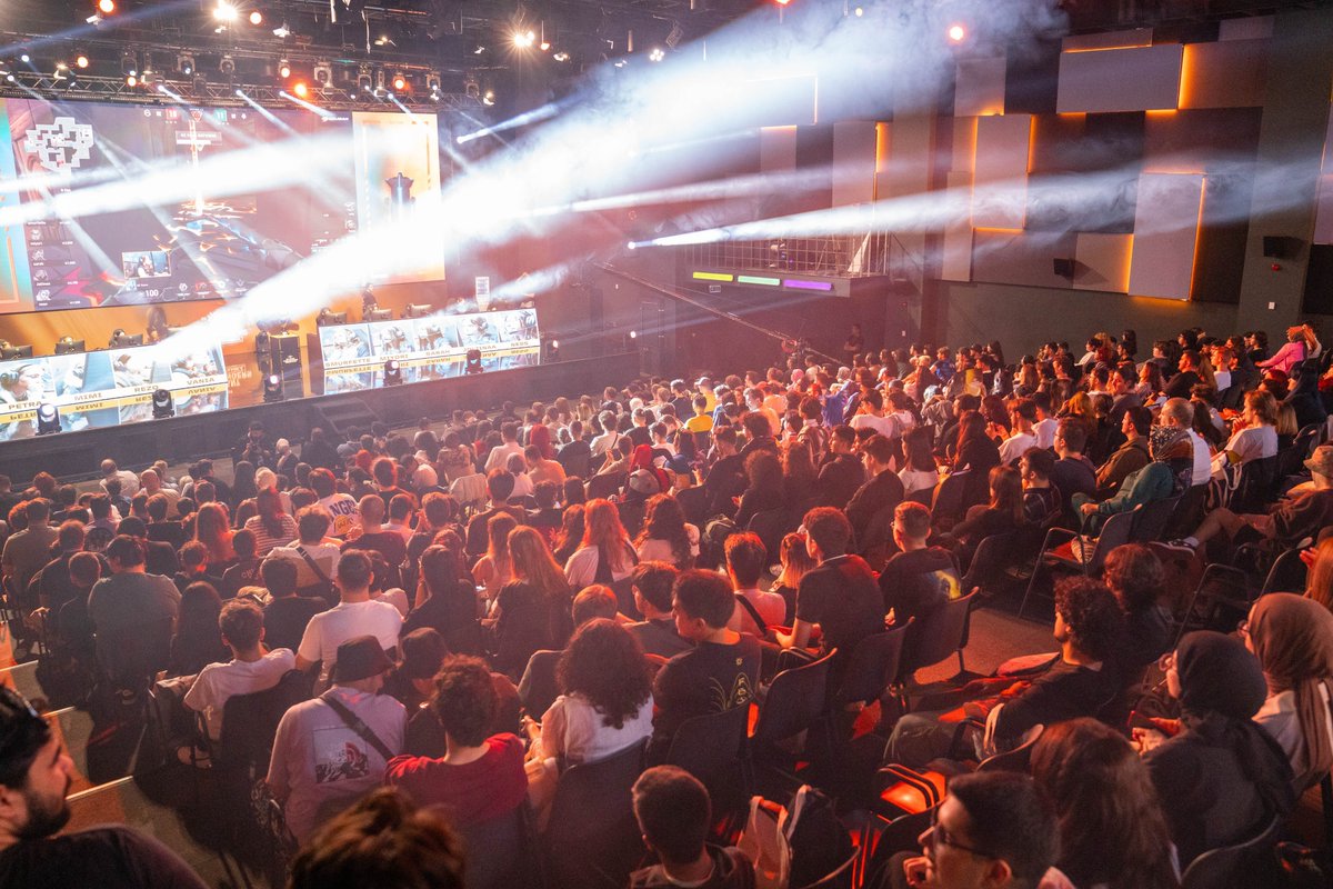 itmefran's tweet photo. Looking for new esports events in 2025! 🎥

With 5+ years crafting stories in esports production (most recently VALORANT Game Changers EMEA), I'm looking for new adventures in production management, league ops, or player management.

RT appreciated
✉️francischan312@gmail.com https://t.co/HfBWALJ1Lc