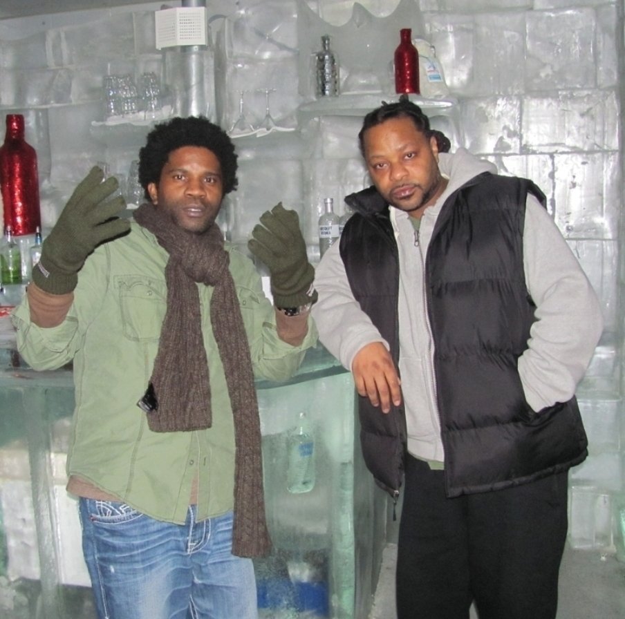 DASEFXNYC's tweet photo. It is cold on the east coast so keep warm.
🥶🥶
#cold #warm #eastcoast #krazydray #skoobboogeebang #dasefx #usa #europe #newyork #qeens #bronx #brooklyn #longisland #stateisland https://t.co/ybaoESrhTG