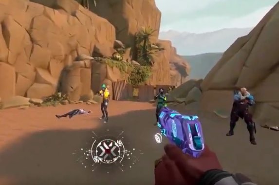 fizzmainacc's tweet photo. @KarmineCorp Ingame on inverse les logos ça choque personne https://t.co/jKIkPEwAog