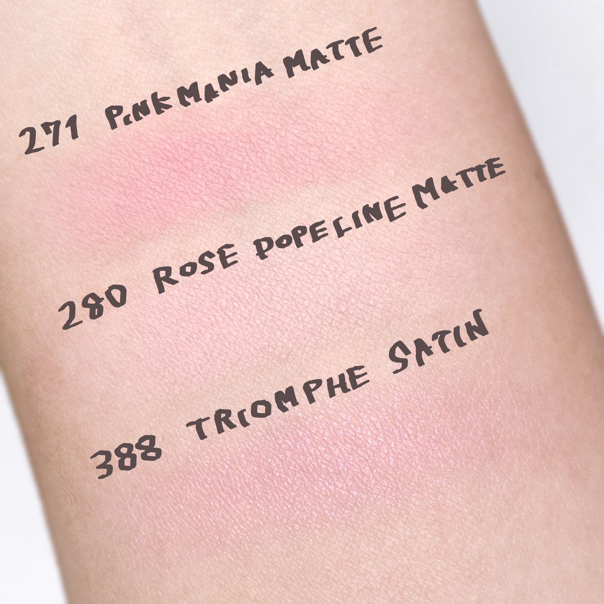 DIOR新宿伊勢丹限定カラーのルージュブラッシュ 271 ピンクマニア